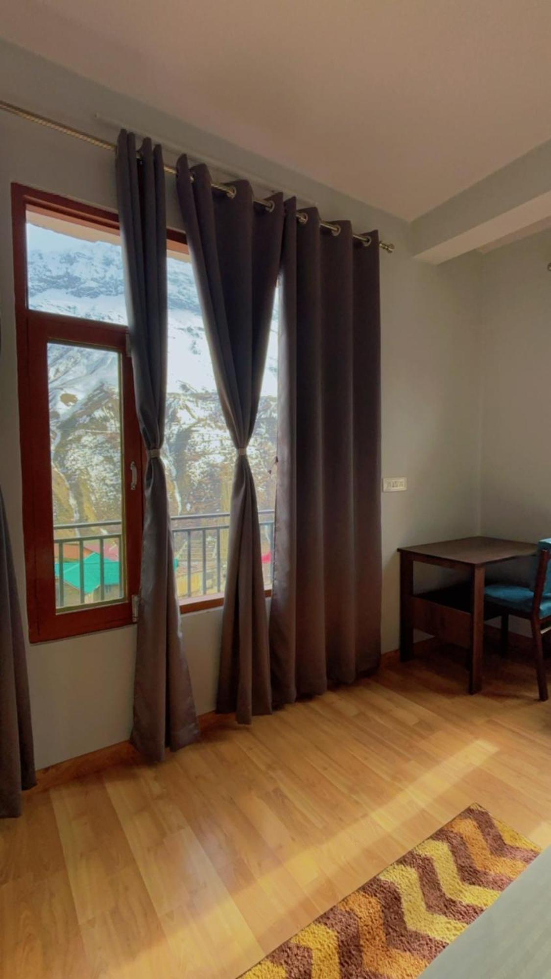 Lha Pomo Apartment Kyelang Luaran gambar