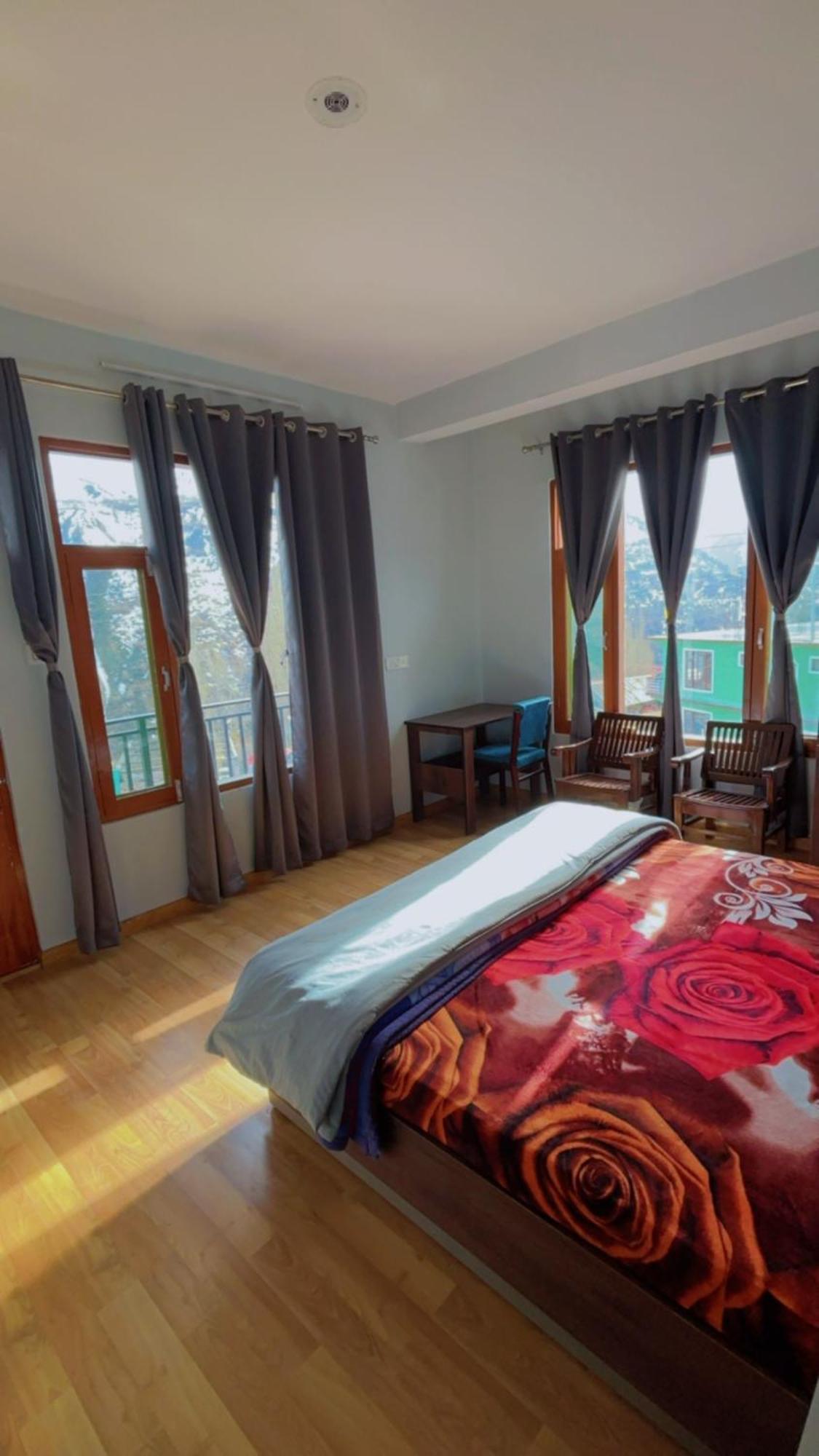 Lha Pomo Apartment Kyelang Luaran gambar